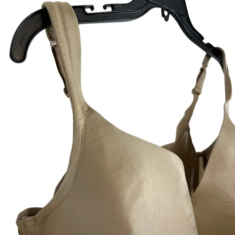 CACIQUE LIGHTLY LINED FULL COVERAGE Beige Tan Smooth Underwire Bra Satin 44DDD